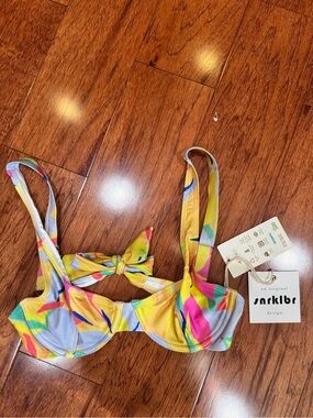 SNRKLBR Swimwear Women's Yellow and Pink Bikini Top NWT Size S